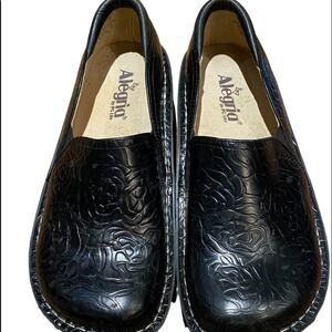 Alegria Womens Size 38 (7) Black Tooled Leather Slip On Shoes